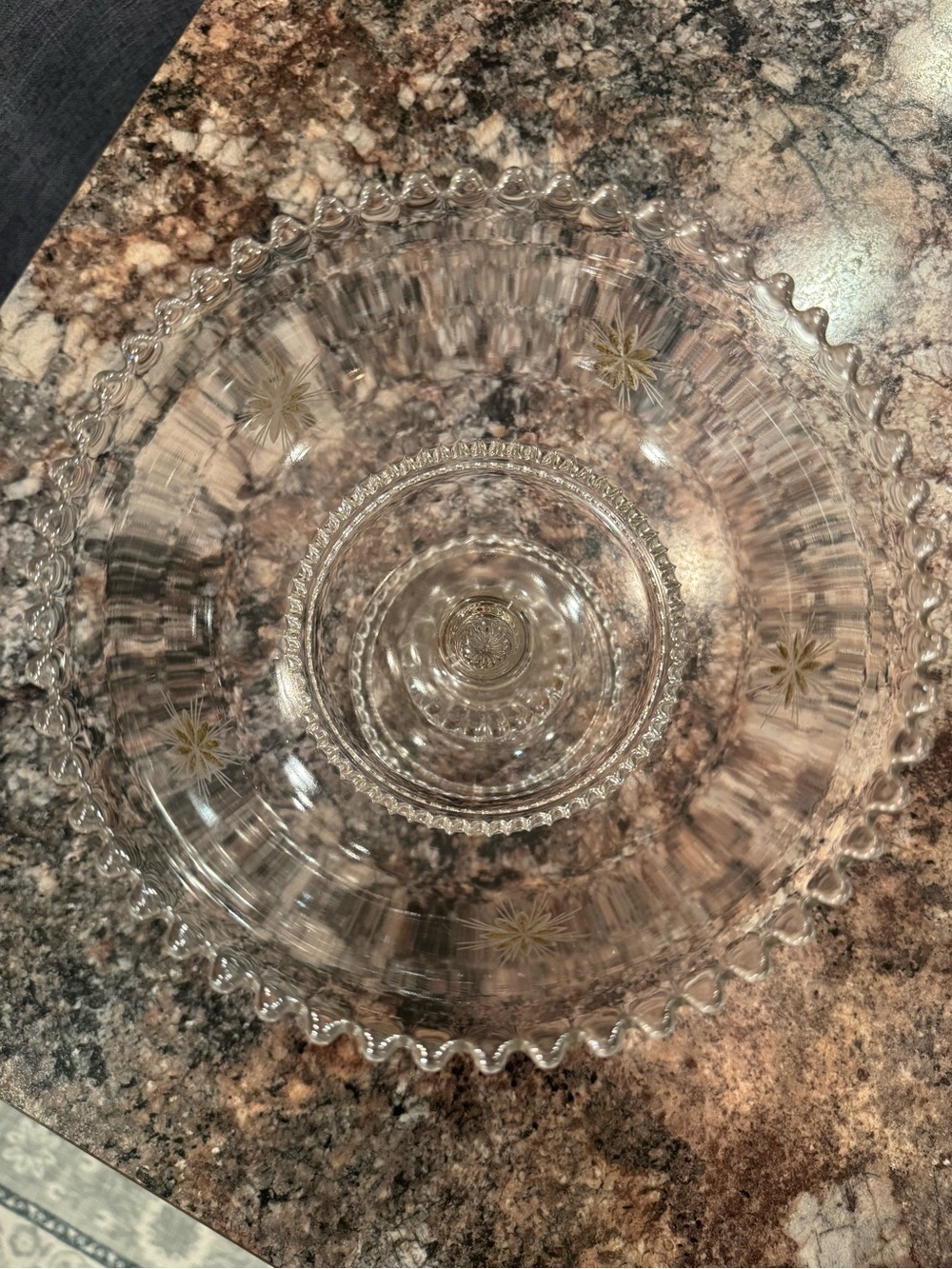 Early American Pressed Glass(EAPG) Pedestal Compote W/ Etched Starburst - Picture 4 of 8